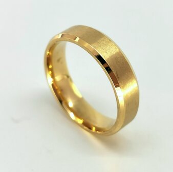 RVS goudkleurig ring maat 17 tm 22 zowel voor dames en heren