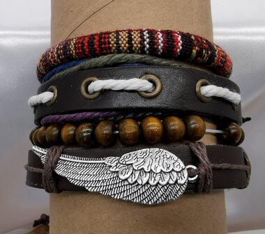 15 Set met 4 trendy van leer, kralen en touw armband. pakket 2