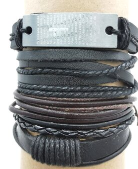 15 Set mit 4 trendigen Leder-, Perlen- und Seilarmb&auml;ndern.