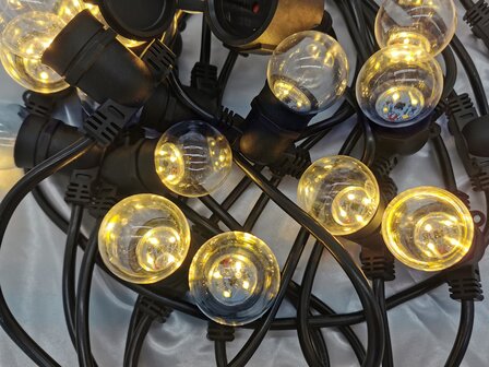 Prikkabel, 10 mtr 18 fittingen + contrastekker en 18 led lamp naar keuze.