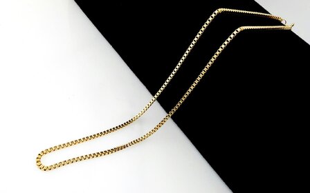 Kette &ndash; Quadratische venezianische Gliederkette aus Edelstahl, L 45 cm * D 2 mm, goldfarben