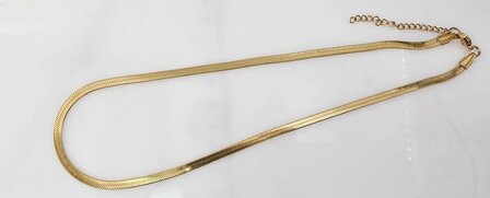 Flache Choker-Halskette aus Edelstahl, goldfarben, L 43 + 5 cm, B 4 mm