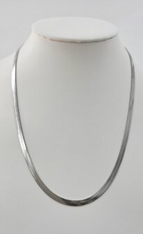 Flache Choker-Halskette aus Edelstahl, silberfarben, L 43 + 5 cm, B 4 mm
