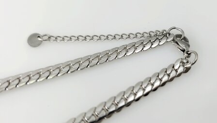 Choker / Halskette aus Edelstahl, Gourmet-Gliederkette / Kubanische Gliederkette, flach, 