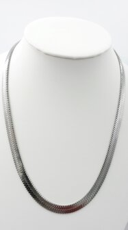 Flache Choker-Halskette aus Edelstahl, silberfarben, L 43 + 5 cm, B 6 mm
