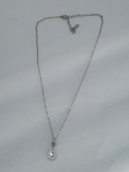 Ketting RVS ronde hanger Romeinse cijfers op de rand