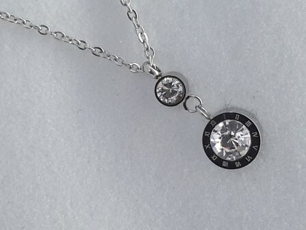 Ketting RVS ronde hanger Romeinse cijfers op de rand