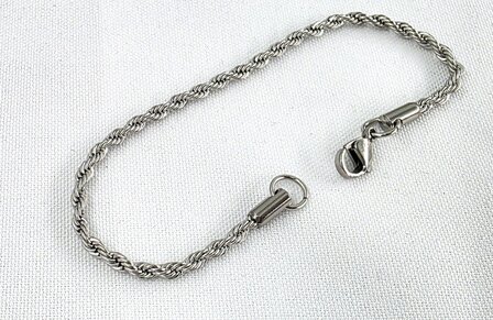 Edelstahl Silberfarbenes gedrehtes Armband, 18- 20 cm