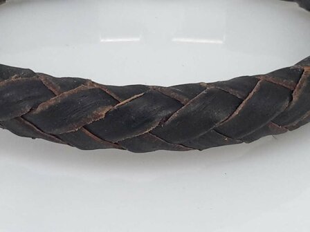 Braunes rundes geflochtenes Lederarmband &ndash; Magnetverschluss