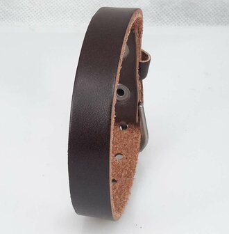 Set mit 3 schmalen Lederarmb&auml;ndern &ndash; glatt, schwarz oder braun