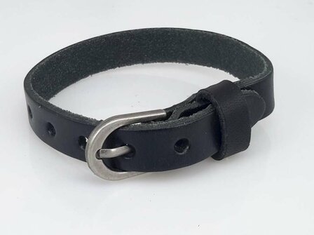 Set mit 3 schmalen Lederarmb&auml;ndern &ndash; glatt, schwarz oder braun
