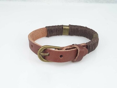 Schmale Lederarmband &ndash; Glatt mit Kordel, Schwarz oder Braun