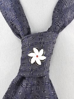 Melati Erinnerungssymbol Pin mit Magnet silberfarben