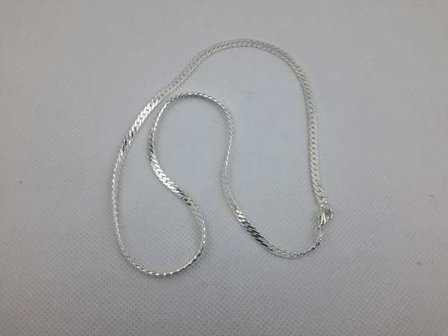 Ketting, 46 cm, zilverkleur.