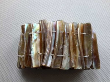 Schelp armband  naturel.