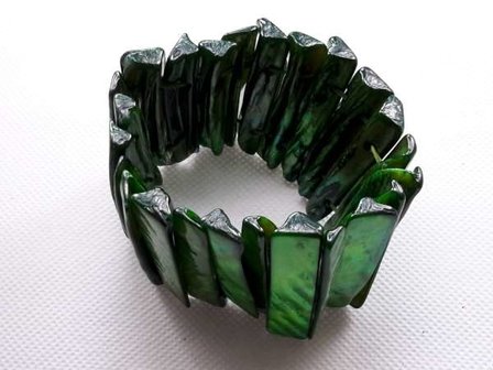 Schelp armband groen.