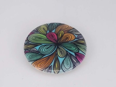 Porseleinen broche met magneetsluiting, Fantasiebloem