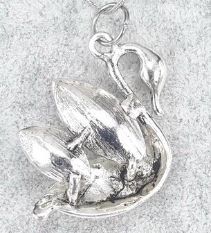 Swan, Fl&uuml;gel facettiertes Glas, K&ouml;rper Strass