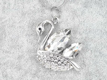 Swan, Fl&uuml;gel facettiertes Glas, K&ouml;rper Strass