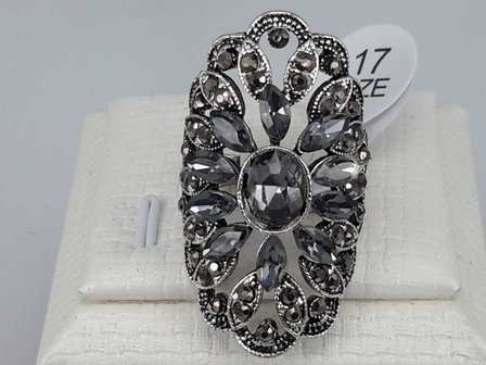 Fashion ring met ovaal model in antraciet kristal. doos 50 stuks