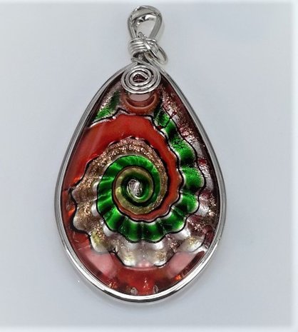 Murano hanger, zilver met rood en groen druppelvorm.