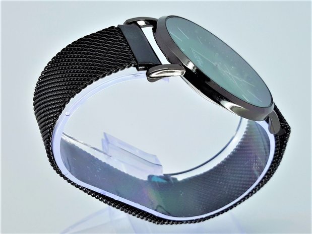 Voshy Quartz horloge, zwart mesh band, groen effect wijzerpl, magneetsluiting