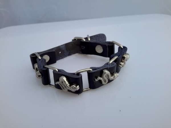 PU leren armband, 4 leren schakels met metalen stud slang, zwart