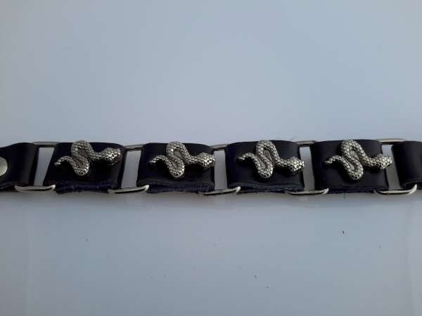 PU leren armband, 4 leren schakels met metalen stud slang, zwart