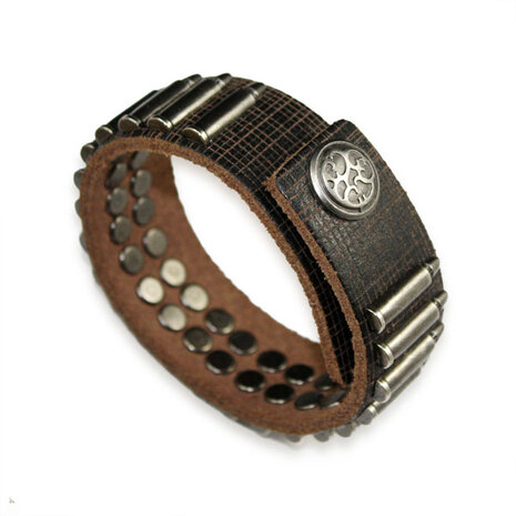 Leren armband met Bullits, zwart en beige.