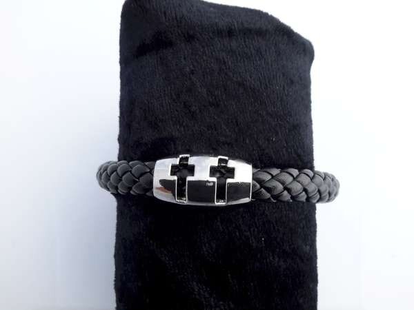 PU leren gevlochten armband, metalen ring  2x2 kruisjes, zwart