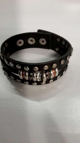 Leren armband, 3 baans met ringen en studs, zwart