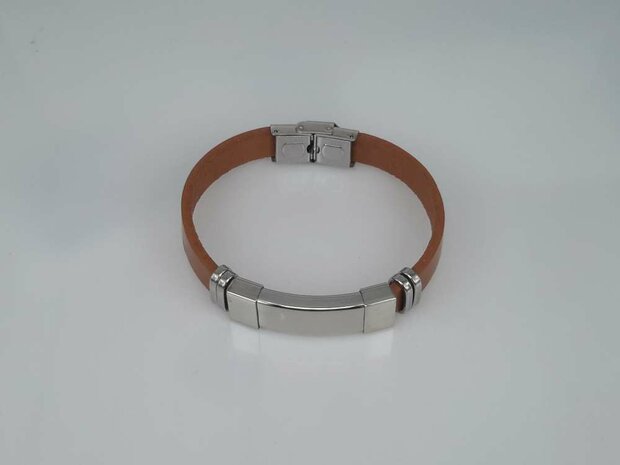 Leren armband lichtbruin, graveerplaat, edelstaalsluiting