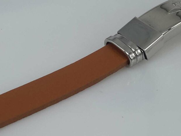 Leder Armband Hellbraun, Platte mit Gotik Schwert, Edelstahl-Verschluss