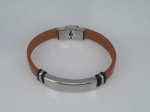 Leren armband lichtbruin, plaat + 6 rechthoek gravure, sluiting edelstaal