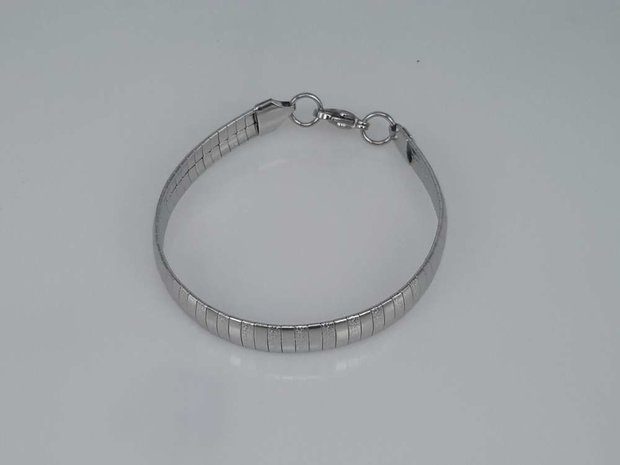 Edelstaal Omega Choker armband, glad / hamerslag