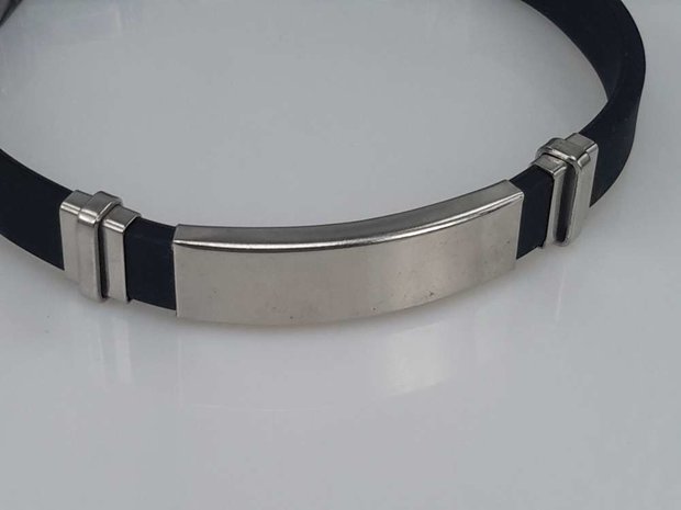 Armband zwart, gebogen plaat, graveerbaar, edelstaalsluiting