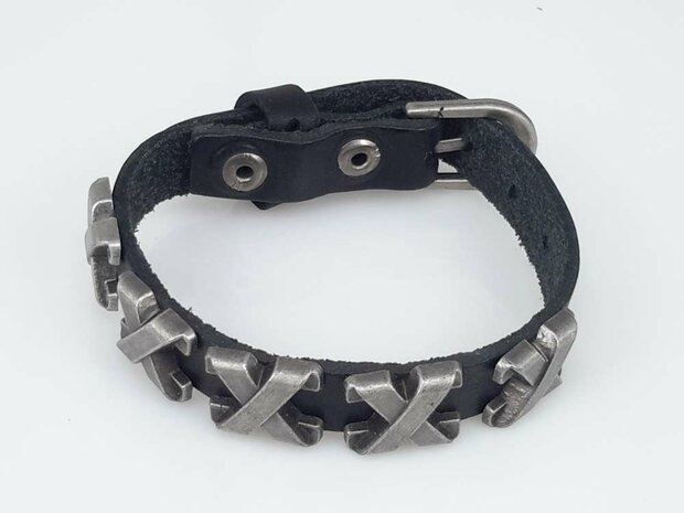 Leren Armband, 5 studs 'X', gesp