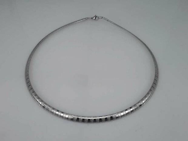 Edelstaal Omega Choker ketting, glad / hamerslag