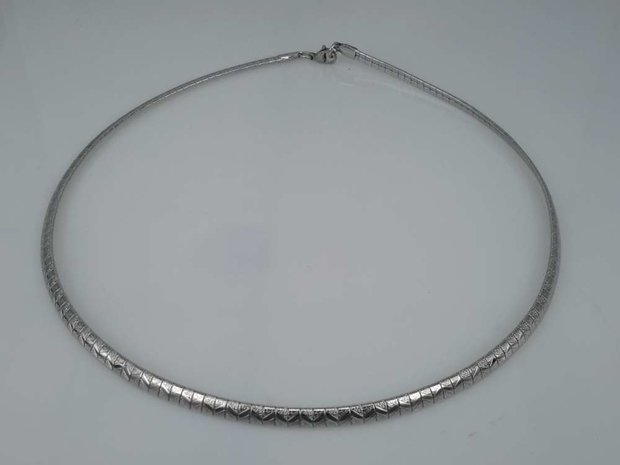 Edelstaal Omega Choker ketting, /\/\/\ hamerslag