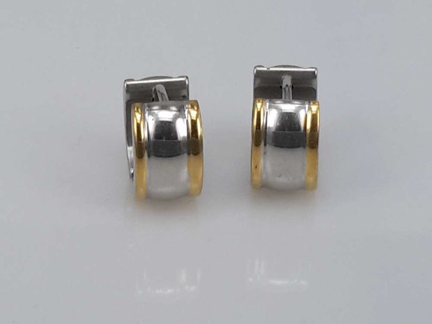Edelstahl-Ohrringe breit, beidseitig dünner Goldrand und Zentrum in Silber.