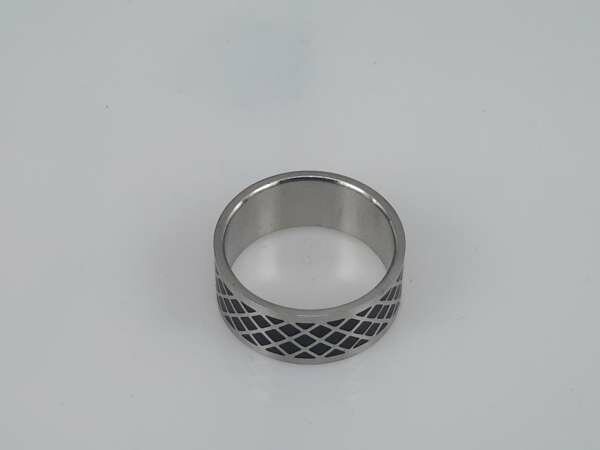 Edelstaal Ringen breed, zwarte ruit, doos 36st