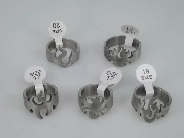 Edelstahl Ringe gotisch Flammen, box 36st