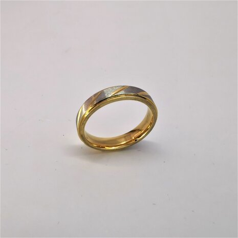 Edelstahl Ringe, Matt Silberring mit Goldstreifen und Rand. box 36st