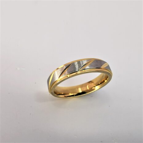 Edelstahl Ringe, Matt Silberring mit Goldstreifen und Rand. box 36st