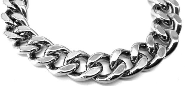Silberfarbenes Stahlarmband mit groben Gliedern. L 22 cm