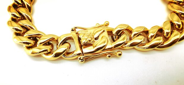 Stalen goudkleurige gourmet schakelketting armband. L 22 cm