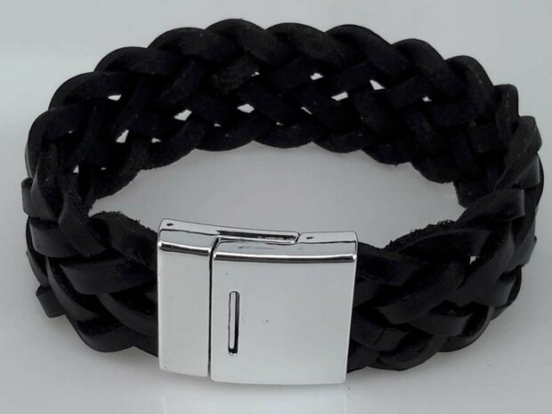 Leder schwarz breites Doppel geflochtenes Armband mit Magnetverschluss.