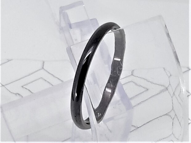 RVS zwart kleurig ringen, rond, glad als minimalist ring-pinkring-kinderen ring,