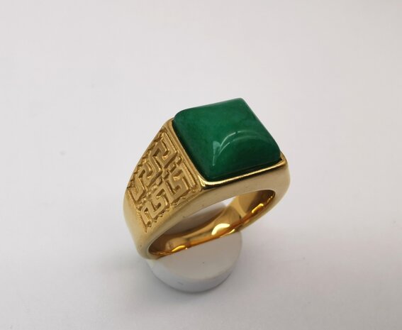 Edelstahl-Edelstein-Grüner Jade-goldfarbener griechischer Design-Ring. Vierkantringe mit Schutzstein