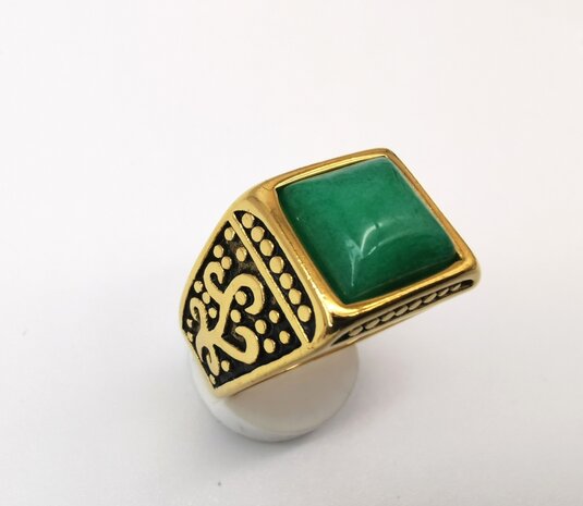RVS Edelsteen vierkant Jade goudkleurig Ring. met zwarte/goud patronen aan de zijkant. 